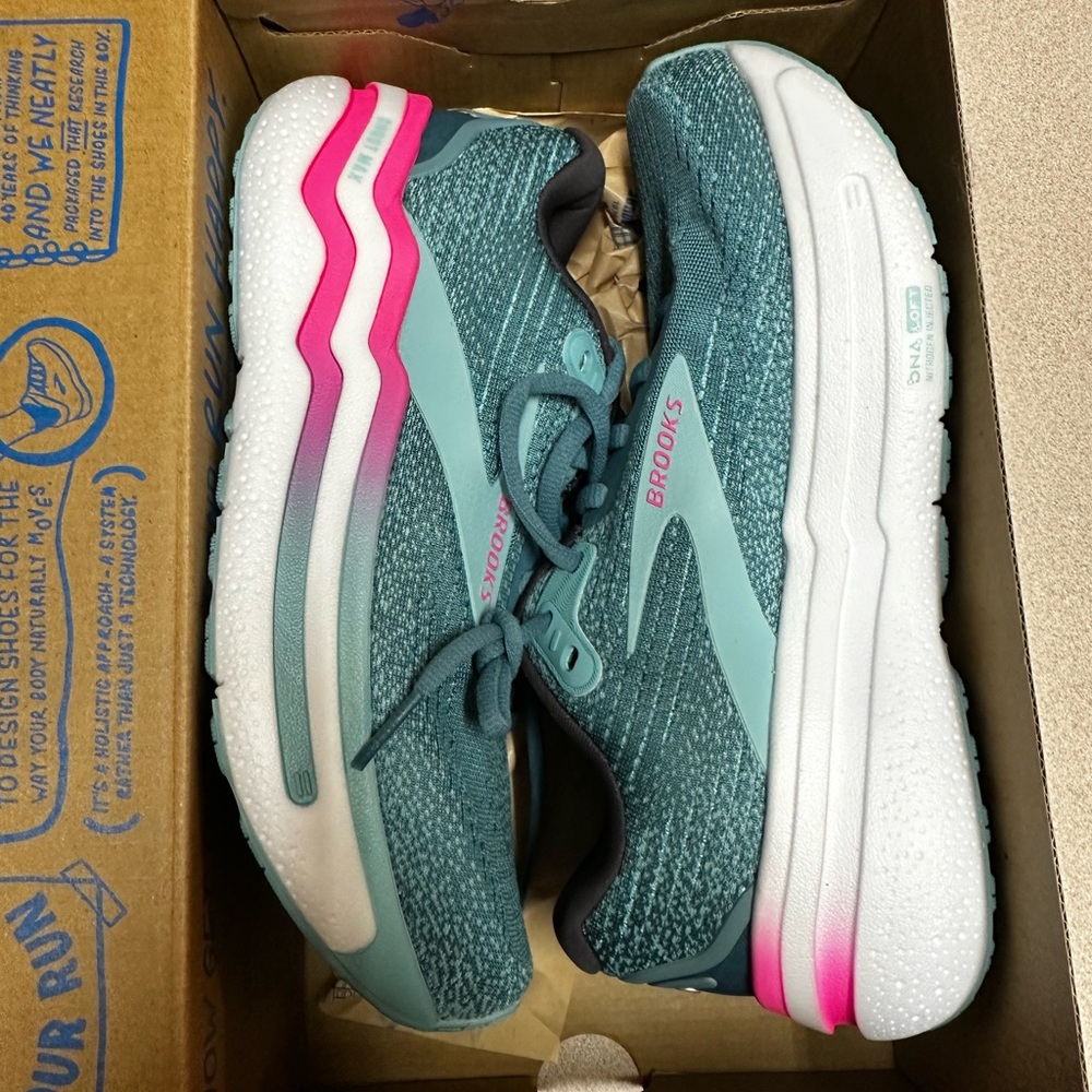 Brooks Women's Ghost Max 2 Neutral Running & Walking Shoes, Size 6 - Picture 9 of 11
